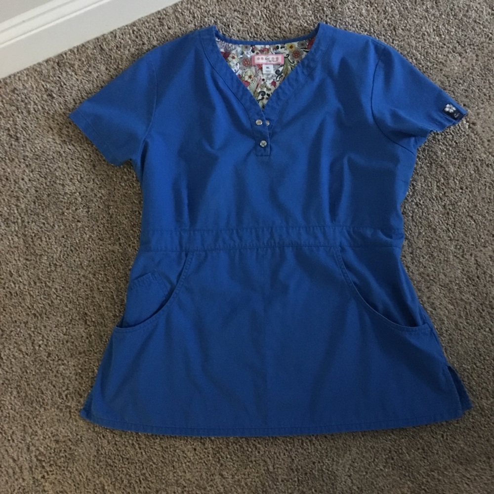 Koi Scrub Top XL